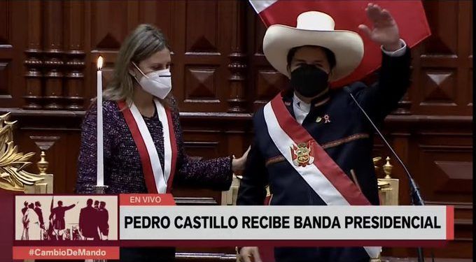 Perú: Pedro Castillo juró como presidente de Perú para el período 2021-2026