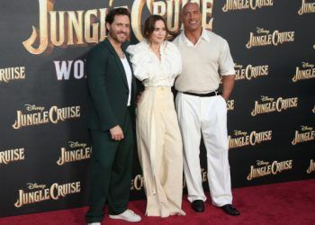 Édgar Ramírez desfiló por la alfombra roja de la premier de Jungle Cruise