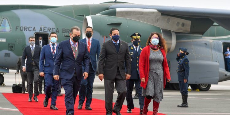 Perú: A horas de la investidura de Castillo, estas personalidades han llegado para la toma del poder a Lima  (+ Imágenes)