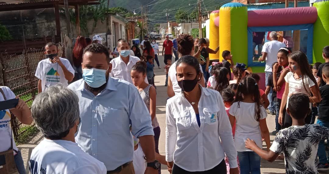 Jesús Acosta Medina presidente del movimiento Naguanagua Presente propició celebración del día del niño en 13 comunidades de Naguanagua