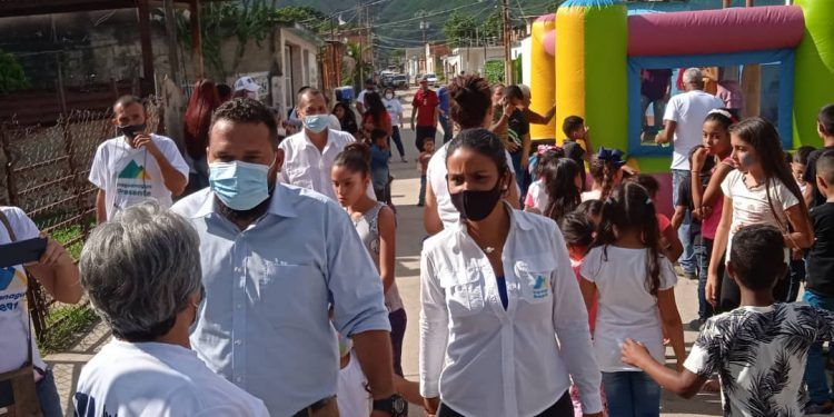 Jesús Acosta Medina presidente del movimiento Naguanagua Presente propició celebración del día del niño en 13 comunidades de Naguanagua