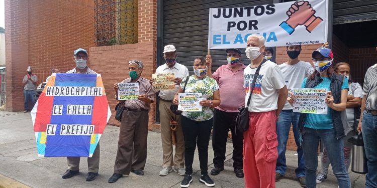 Protesta: 37% de los caraqueños sin agua: denuncian un cierre técnico de Hidrocapital