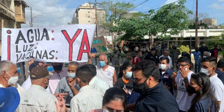 Zulia: Habitantes de Maracaibo protestaron para exigir mejoras en el servicio de agua