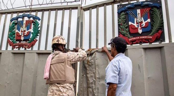 República Dominicana ordenó el cierre de su frontera con Haití tras el magnicidio contra el presidente de la vecina nación Jovenel Moïse