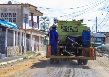 Carabobo:  Bomberos de Valencia efectuaron desinfección  en diferentes puntos del municipio