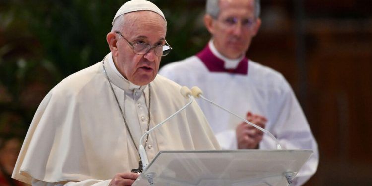 Vaticano: Papa Francisco está ,en buenas condiciones, respira por sí mismo informó la Santa Sede