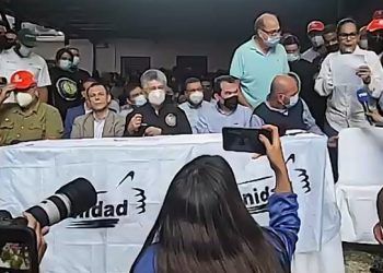 Plataforma unitaria aprobó participar  en las elecciones del 21N con la tarjeta de la MUD
