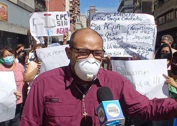 100% Caraqueños postuló ante el CNE a Carlos Julio Rojas como candidato a la Alcaldía de Caracas