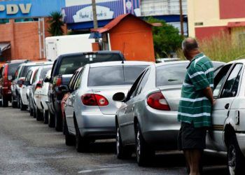 Producción de gasolina en Venezuela está por debajo de los 50.000 barriles diarios