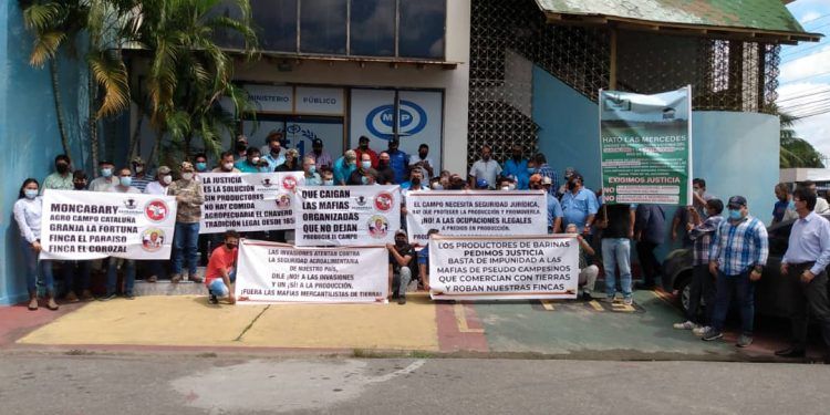 Barinas: Productores agropecuarios  y gremios del campo salieron este viernes a protestar