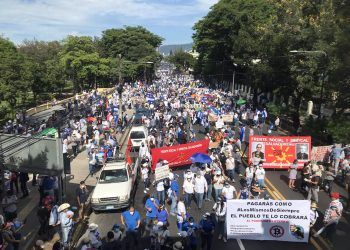El Salvador: Protestan contra el presidente Nayib Bukele