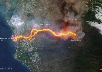 España: Impactante imágen desde el espacio muestra el trayecto de la lava del volcán Cumbre Vieja en La Palma