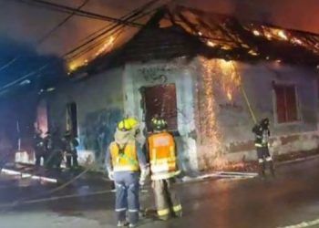 Chile: Cuatro venezolanos muertos y seis heridos tras voraz incendio de una vivienda en Talca (+ Video)
