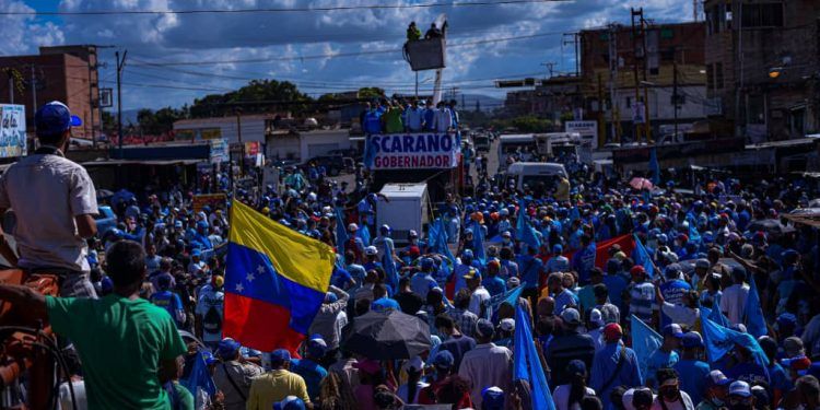 Carabobo: Scarano cerró campaña con multitudinaria asistencia de marcha al sur de Valencia