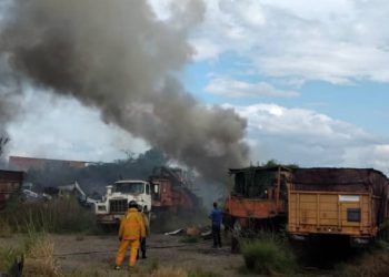 Carabobo: Incendio en antigua estación de Sidetur al sur de Valencia fue controlado por bomberos