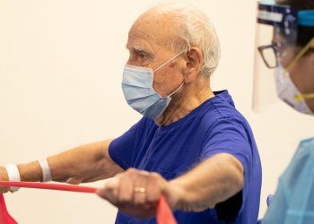 ¿Cómo la fisioterapia puede ayudar a los sobrevivientes de Covid-19?