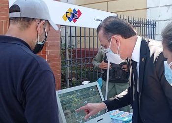 Carlos Lozano exhorta al CNE reubicar puntos de Feria Electoral en Valencia