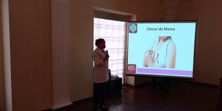 Carabobo: Polivalencia realizó taller en materia de “Prevención de Salud y Cáncer de Mama”