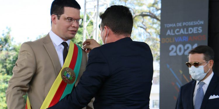 Valencia: Juramentado Julio Fuenmayor como alcalde de la capital carabobeña