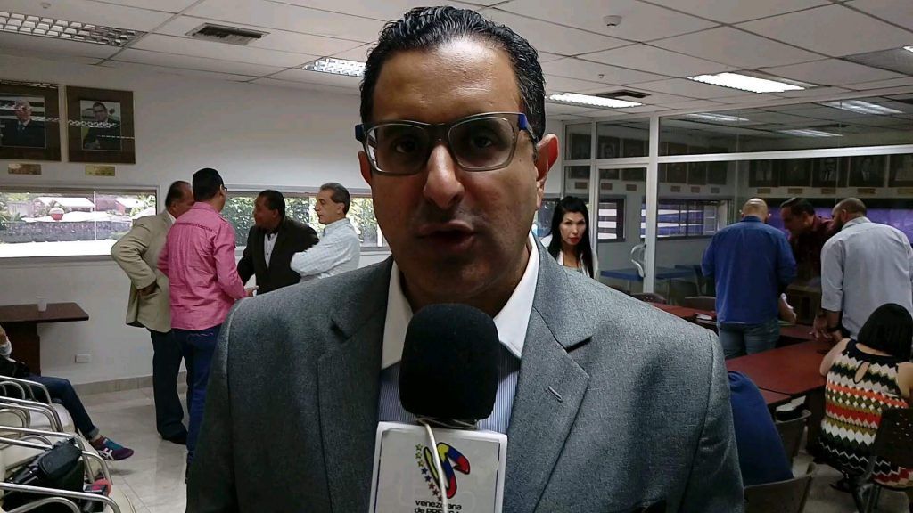Ángel Álvarez Gil fijó posición ante los recientes acontecimientos en el seno de la asamblea nacional sobre el gobierno interino