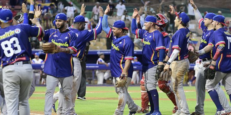 Serie del Caribe: Las mejores imágenes del encuentro Magallanes Vs. Criollos