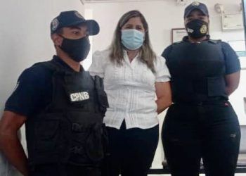 Mérida: Ex fiscal fue detenida tras exigir cinco mil dólares a un ciudadano para no imputarlo por una causa penal