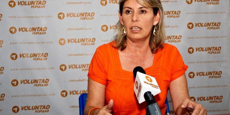 Olivia Lozano: El apoyo de Maduro a Putin pone a Venezuela en riesgo de verse involucrada en una guerra en Ucrania