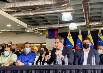 Juan Guaidó denunciará a Trinidad y Tobago “por maltrato reiterado a los migrantes venezolanos” (+ Video)