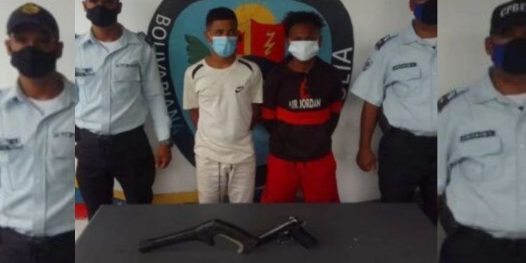 Zulia: Capturan a dos jóvenes en Maracaibo con armas falsas