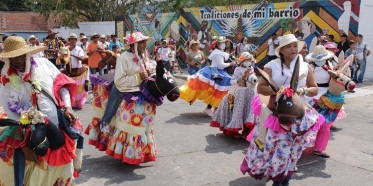 Carabobo: «X Encuentro Nacional de Bailadores de Burras y Burriquitas Tradicionales de Venezuela 2022» se desarrolló en Naguanagua (+Fotos)