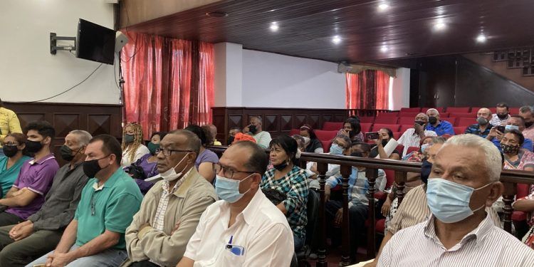 Zulia: Clez activará comisión especial en defensa de los comerciantes informales