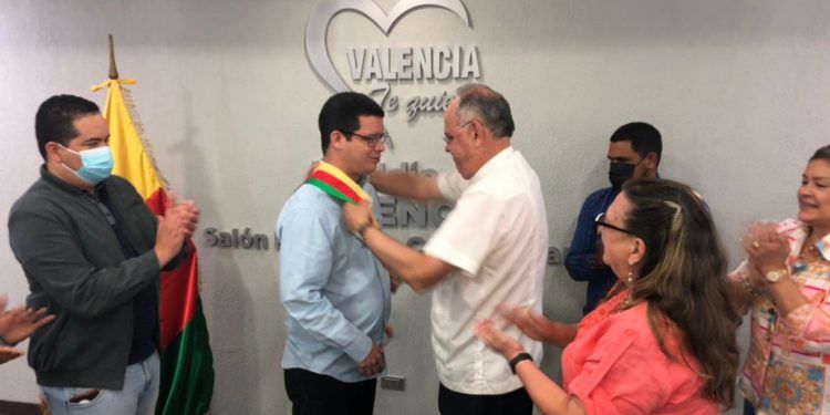 Carabobo: Alcalde Julio Fuenmayor recibió Orden Ciudad de Valencia