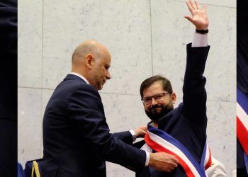 Chile: Gabriel Boric juró como nuevo presidente,  “prometo” en vez de “juro”