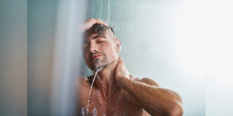 Conozca los beneficios y desventajas de bañarse con agua fría después de hacer ejercicio