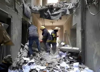 Ucrania: ÚLTIMA HORA | Bombardeos en Járkov, cientos de tanques se aproximan a Kiev (+ Video)