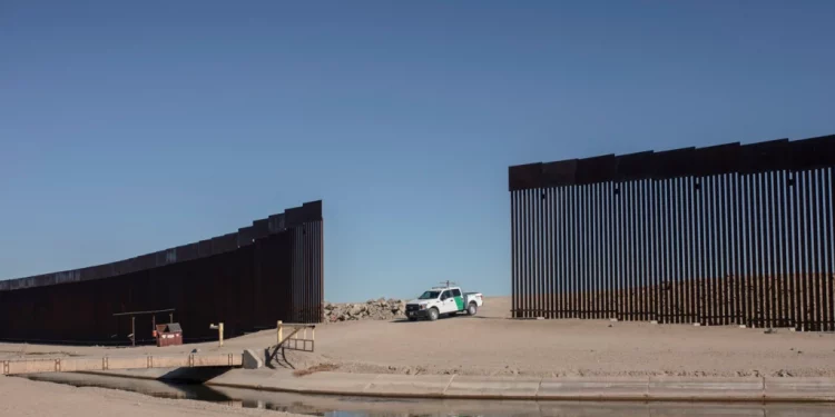 Administración Biden se defiende de las críticas republicanas por su gestión migratoria (+ Video)