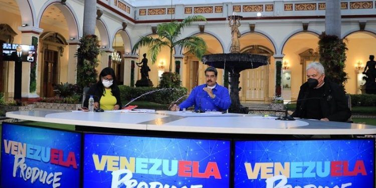 Venezuela: Maduro pidió a empresarios a producir bienes y servicios de calidad