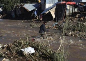 En Sudáfrica declaran estado de desastre debido a severas inundaciones