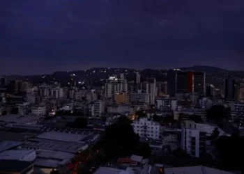 Carabobo: Diversos sectores de Valencia, Naguanagua y San Diego amanecieron sin electricidad