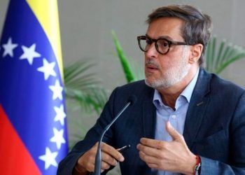 Plasencia: Venezuela invita a Estados Unidos a realizar una «ruta de diálogo»