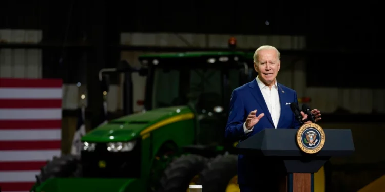 Biden califica de «genocidio» la ofensiva rusa en Ucrania