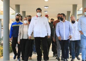 Maduro denuncia: «Occidente se está alineando para una gran guerra contra Rusia»