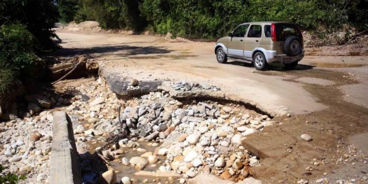 Karim Vera: Aproximadamente mil 500 kilómetros de vialidad tienen 15 años de desidia en Táchira