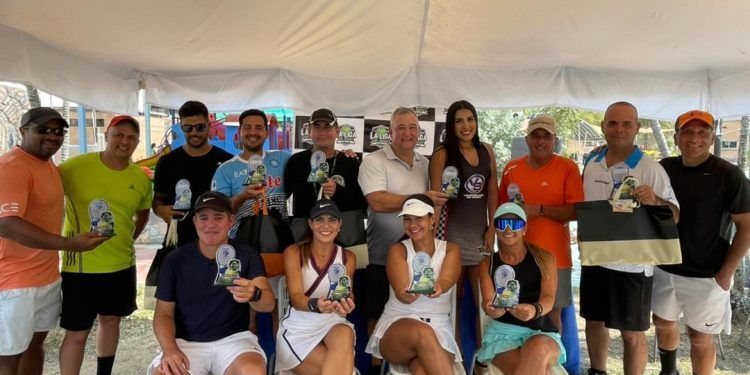 Liga de Tenis culminó con éxito edición en la Hermandad Gallega de Valencia