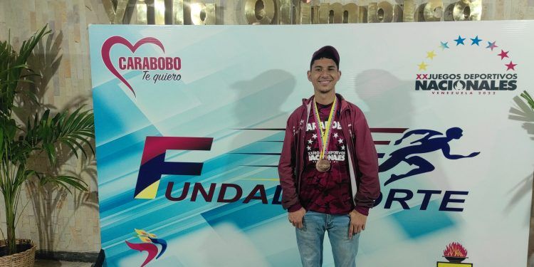 Ajedrecista carabobeño Samid Escalona clasificó a la XLIV Olimpiada Mundial de Ajedrez en la India
