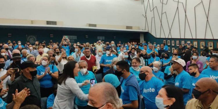 María Corina Machado: Tenemos la obligación de construir una vía alterna que nos conduzca a la libertad