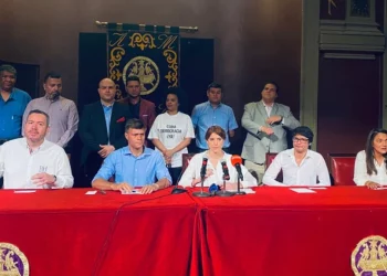 España: Activistas rechazan que se invite a Cuba, Nicaragua y Venezuela a Cumbre de las Américas