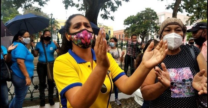 Bolívar: Docentes protestaron exigiendo el pago de su quincena
