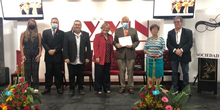 Carabobo: Sociedad amigos de Valencia otorgó reconocimiento a destacadas personalidades e instituciones