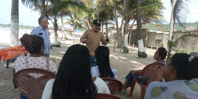 Puerto Cabello: Estudiantes de comunicación social de la Universidad Católica Santa Rosa expusieron proyecto a vecinos de El Palito